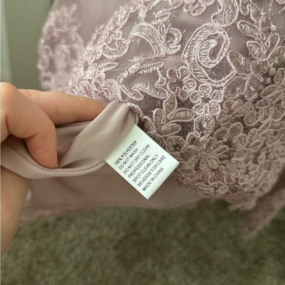 Flair New York Dusty Pink Embroidered Lace Prom Gown With Straps Size 8 NEW - Picture 13 of 15